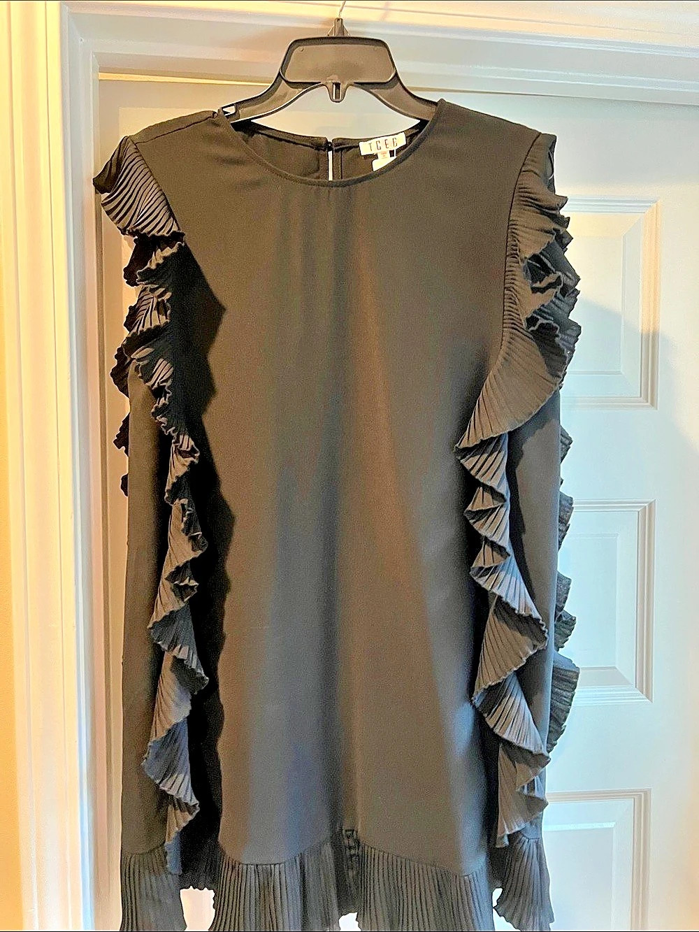 TCCO Ruffle Trim Mini Dress in Black Size large NWT